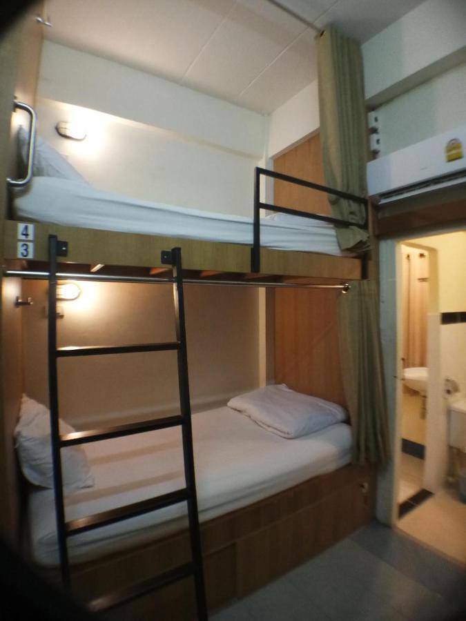 Manee Cool Mueang Hotel Чиангмай Екстериор снимка