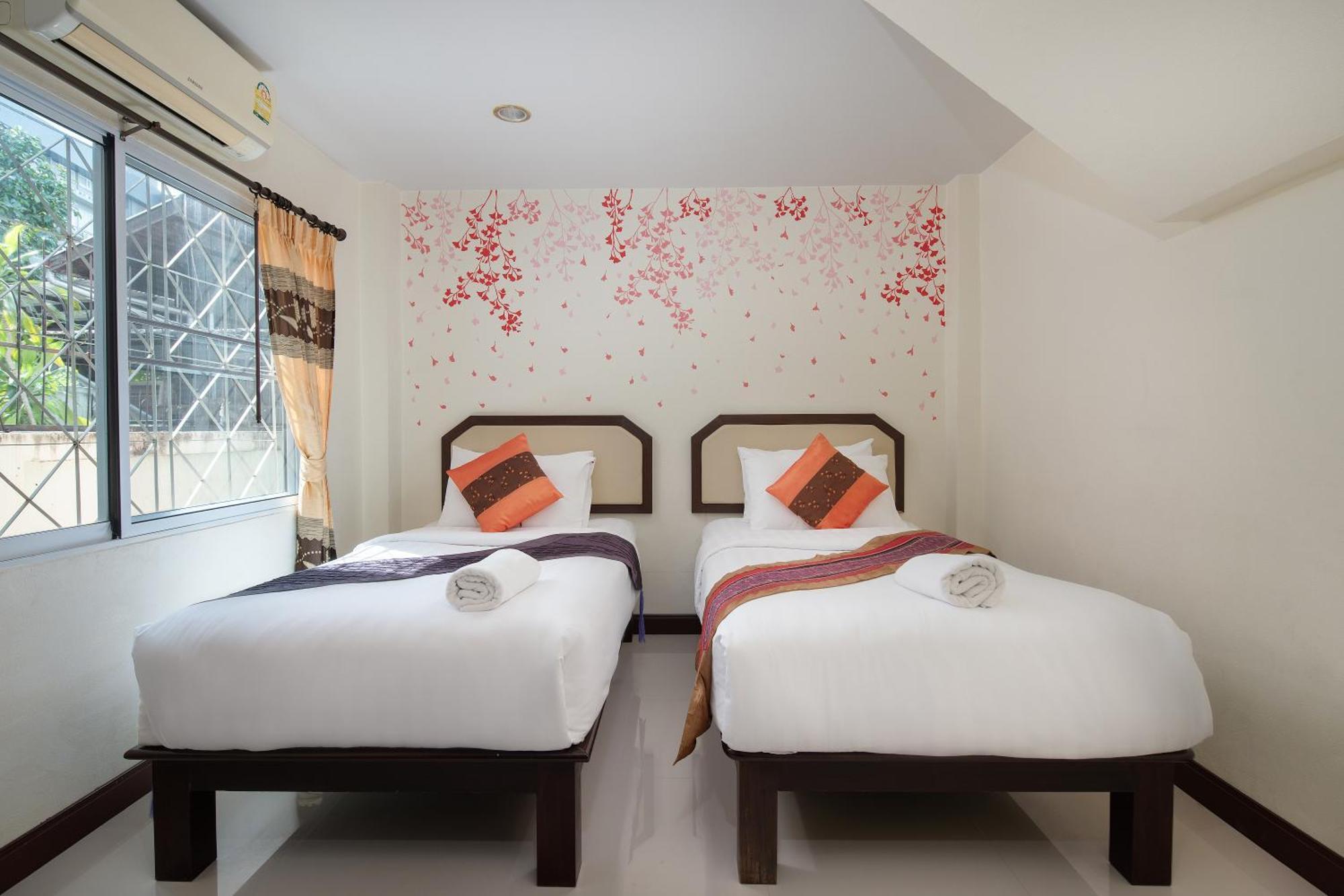 Manee Cool Mueang Hotel Чиангмай Екстериор снимка