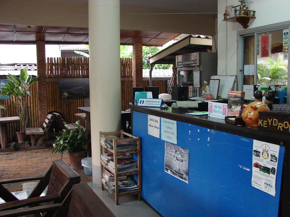 Manee Cool Mueang Hotel Чиангмай Екстериор снимка